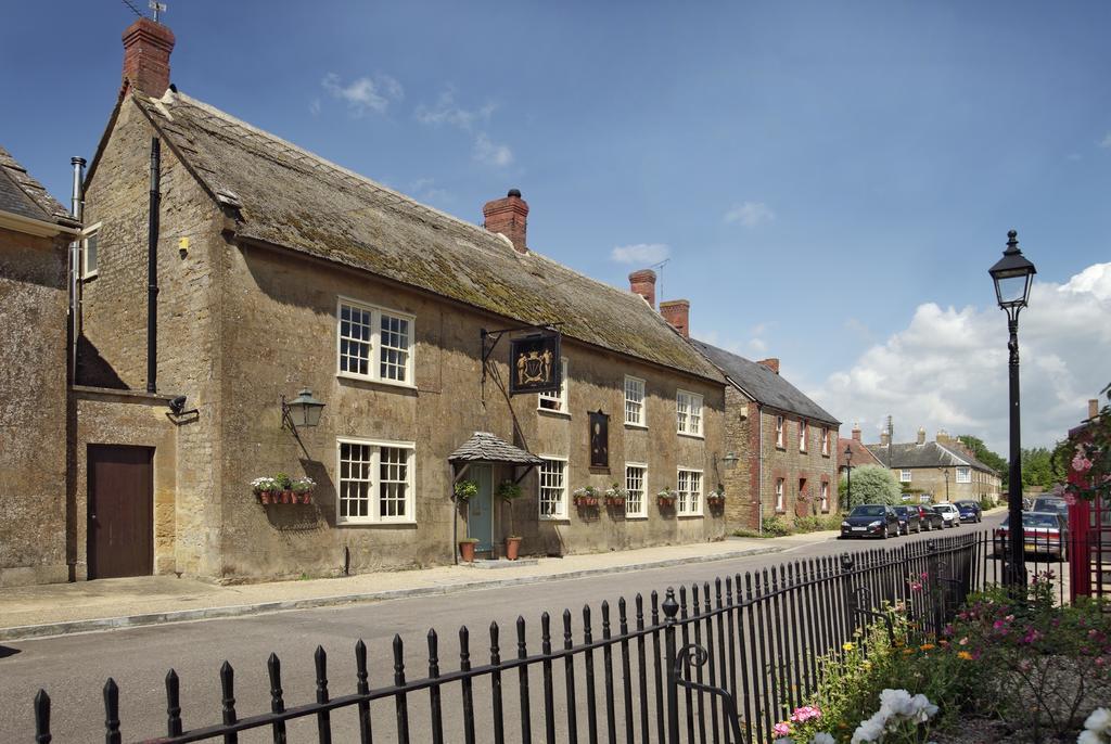 Lord Poulett Arms Hotel Bristol Exterior photo